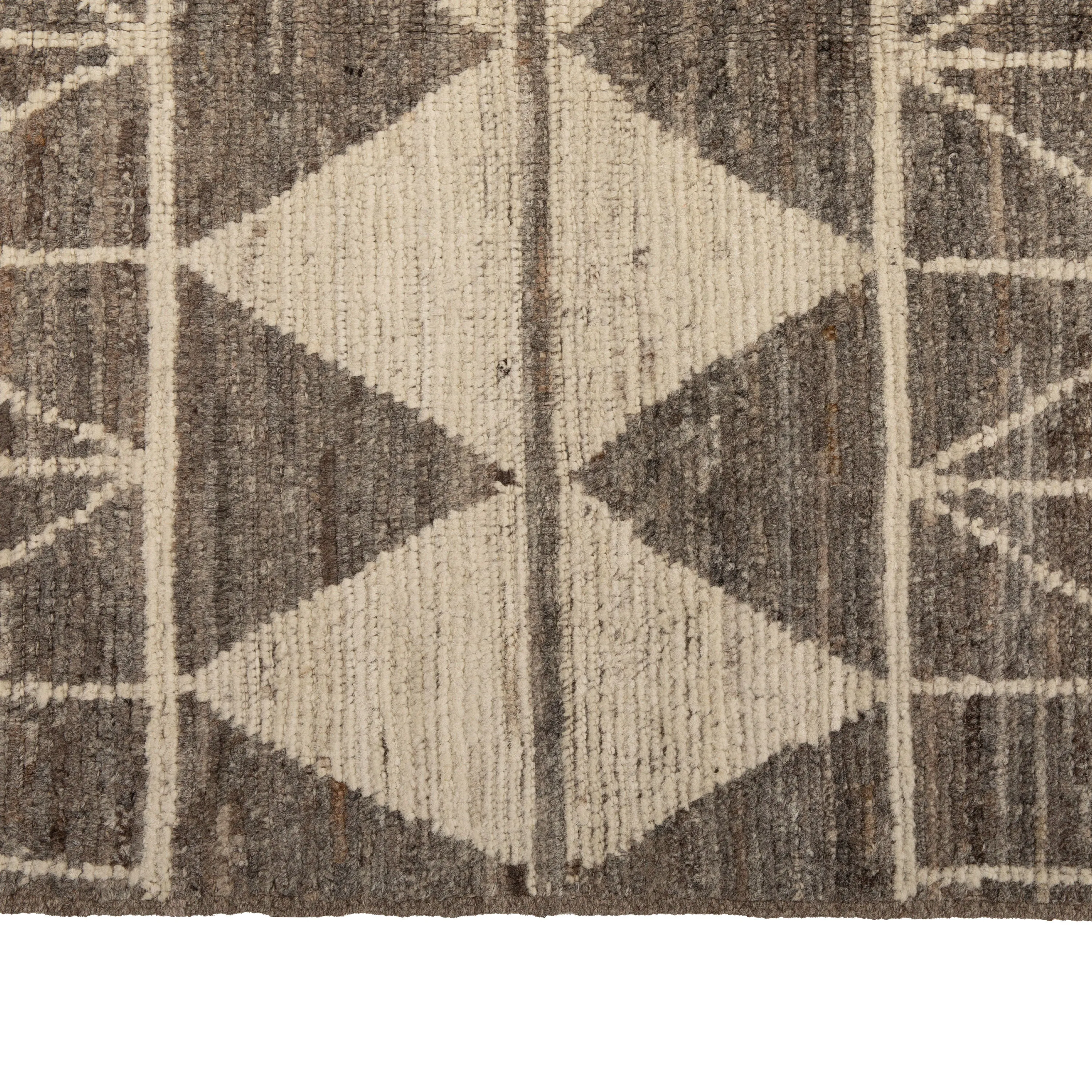 Grey & Cream Zameen Wool Rug - 6'2" x 9'1"