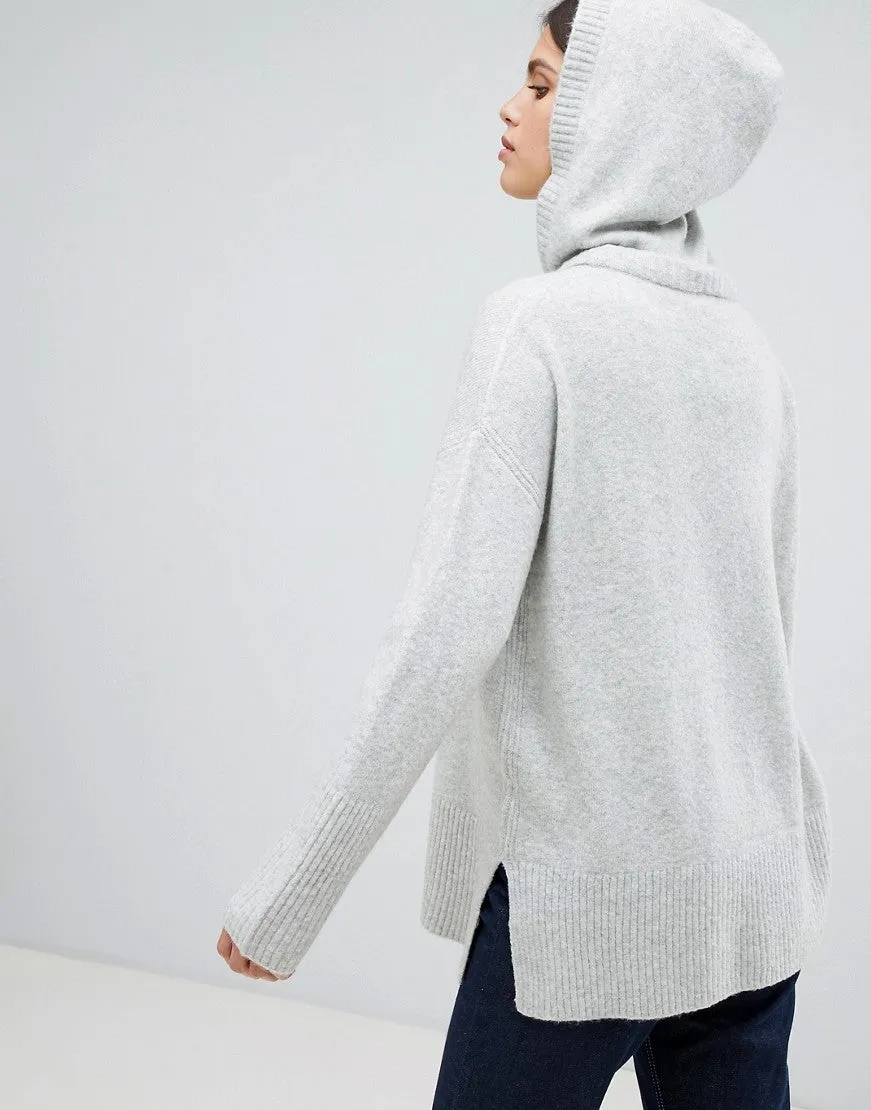 Knitted hoodie in grey