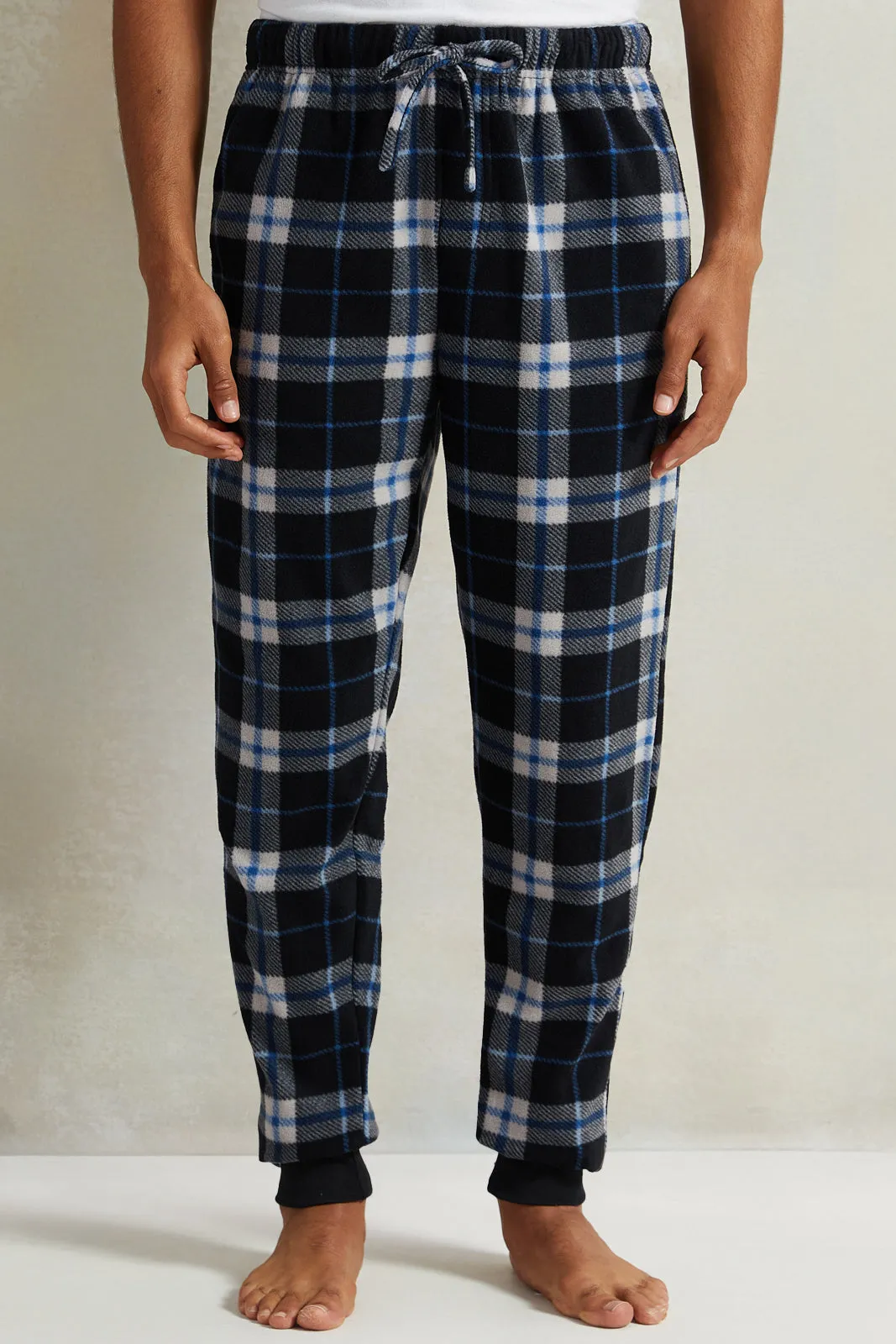 Men Black Fleece Checkered Pyjama Set (2 Piece)