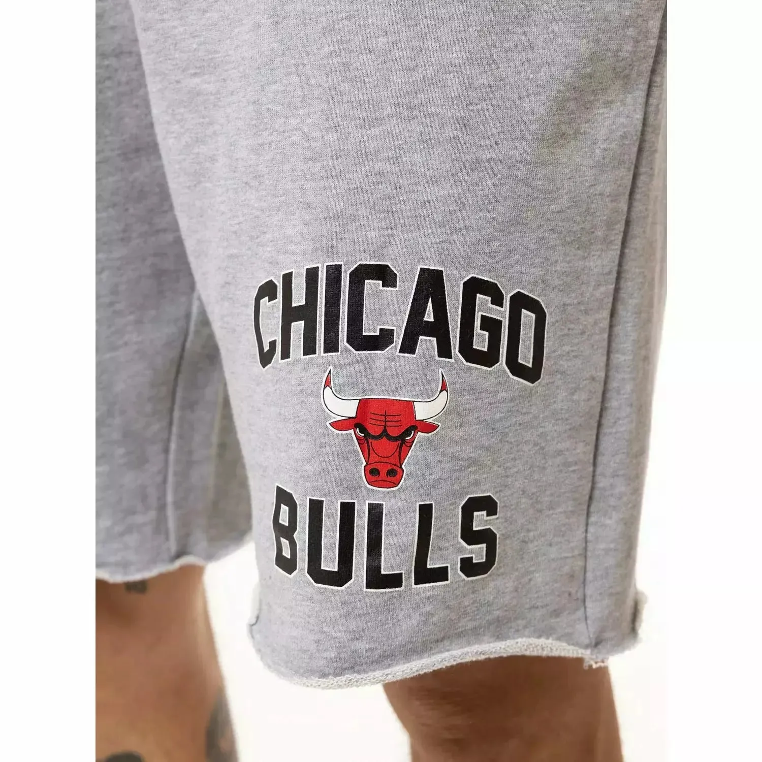 Mitchell & Ness - Chicago Bull Warm Up Raw Edge Short