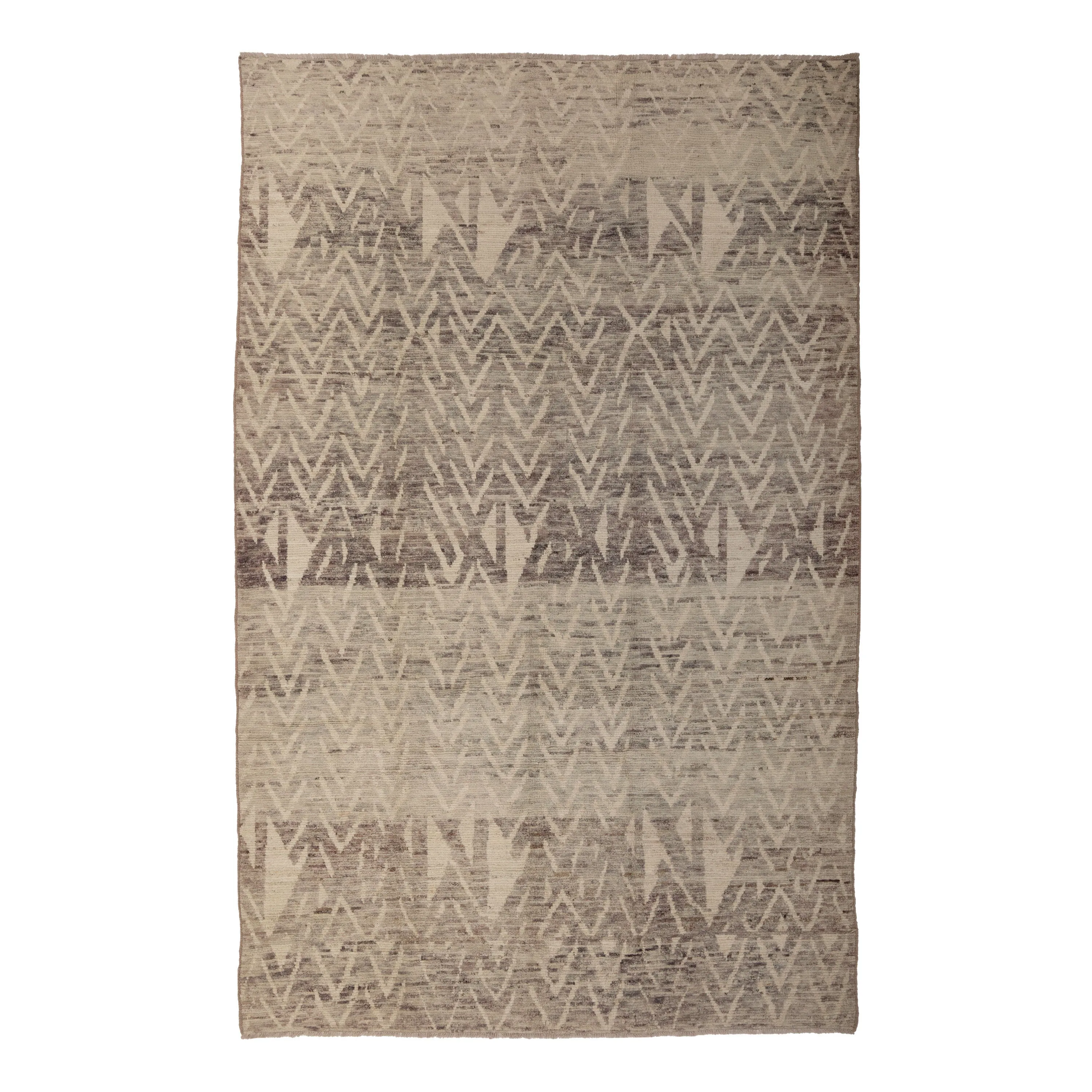 Natural Zameen Wool Rug - 6'4" x 9'7"