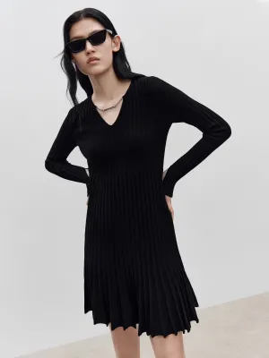 Pleated Hem Knitted Dress